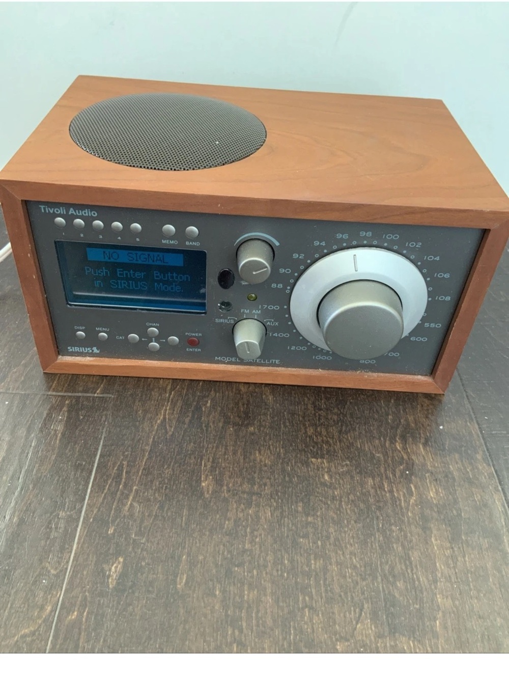 Tivoli Audio Model Satellite SIRIUS XM AM/FM Radio Tested Works! Missing Remote.